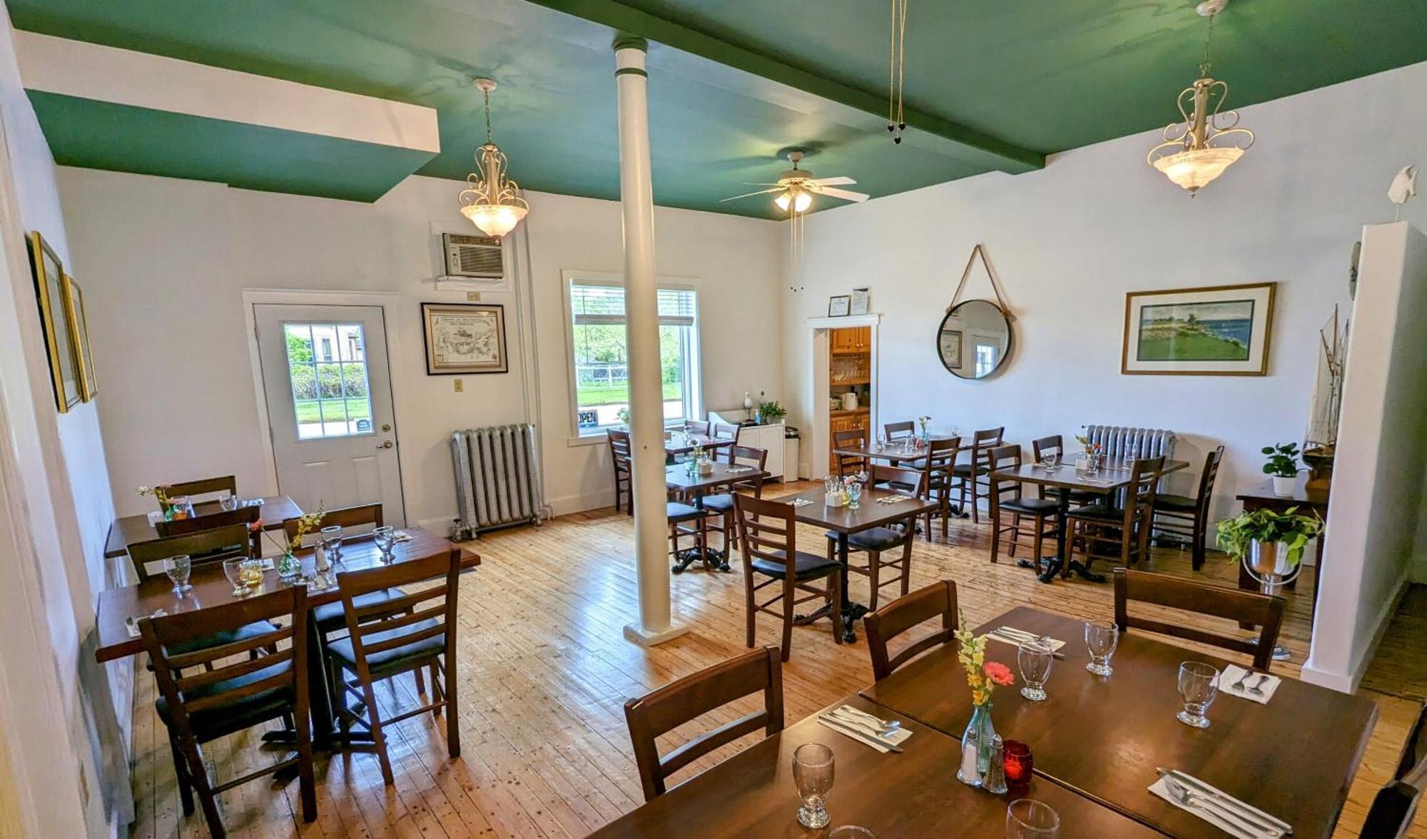 The Georgetown Inn Bagian luar foto